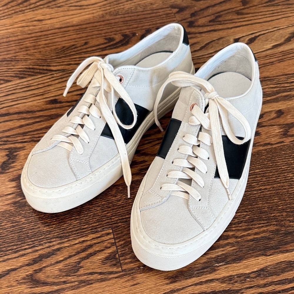 Good Man Brand Men’s 9.5 Gray Suede Sneakers with Black Accent